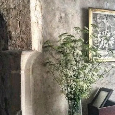 Medieval In The Heart Of بيت للعطل Caylus